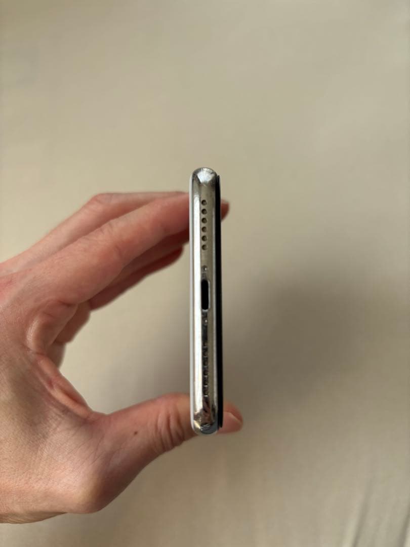 Apple iPhone X 256G シルバー