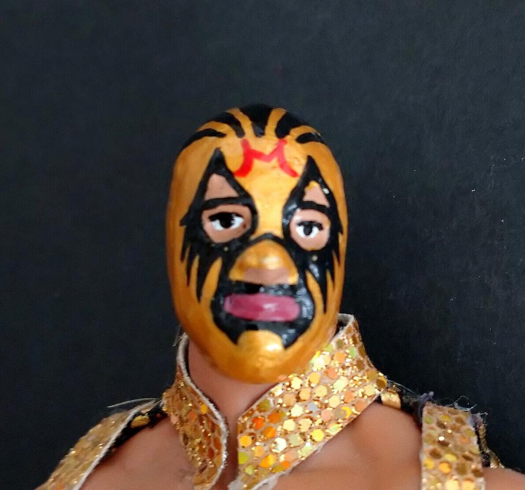 ミル・マスカラス フィギュア 鮫口