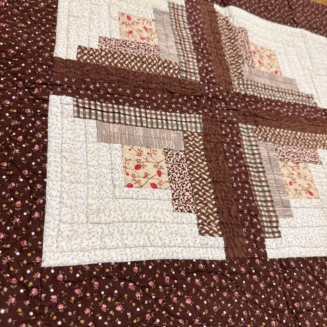 【ハンドメイド】パッチワーク ログキャビン マルチマット（約77×46cm）