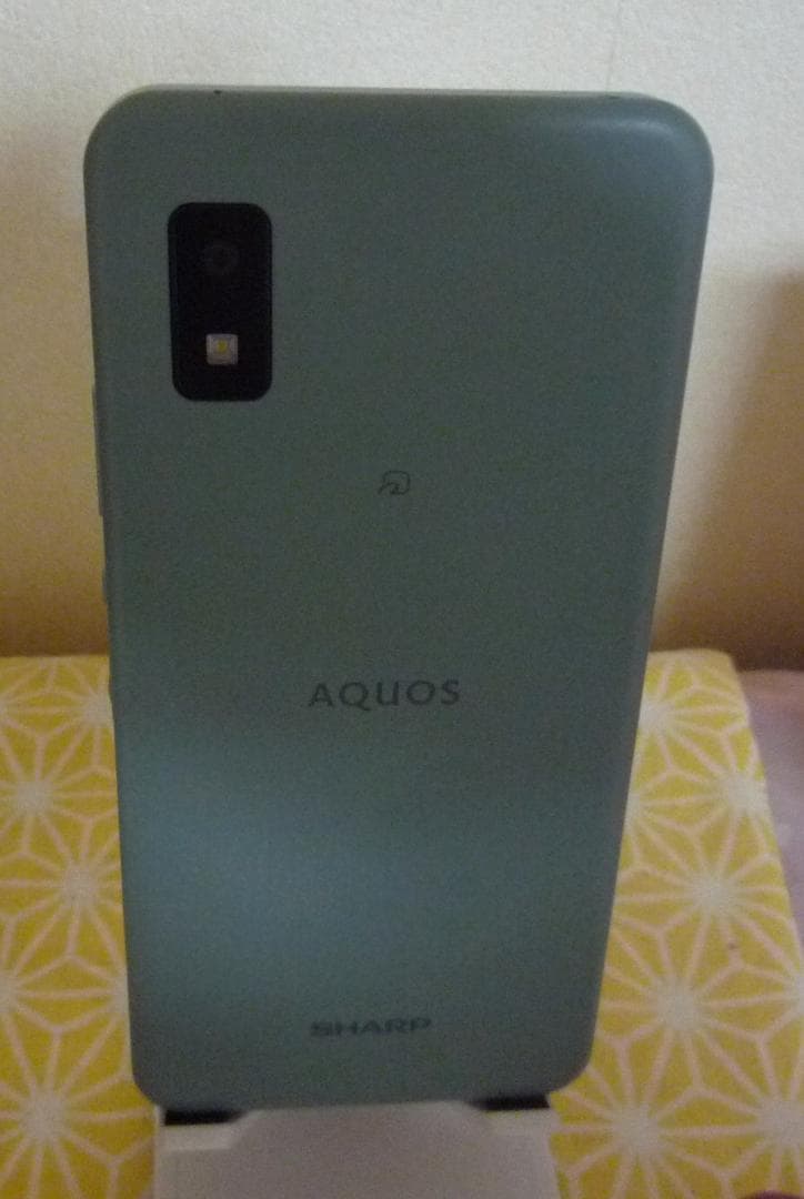 AQUOS wish SH-M20 本体 シャープ