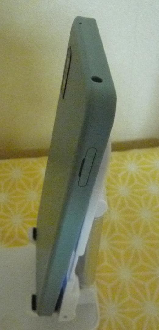 AQUOS wish SH-M20 本体 シャープ