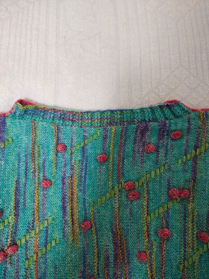 梅村マルティナ　Opal毛糸　レリーフ編み　 手編み　バックワーズセーター