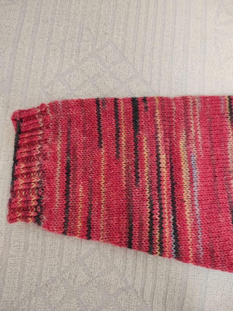 梅村マルティナ　Opal毛糸　レリーフ編み　 手編み　バックワーズセーター