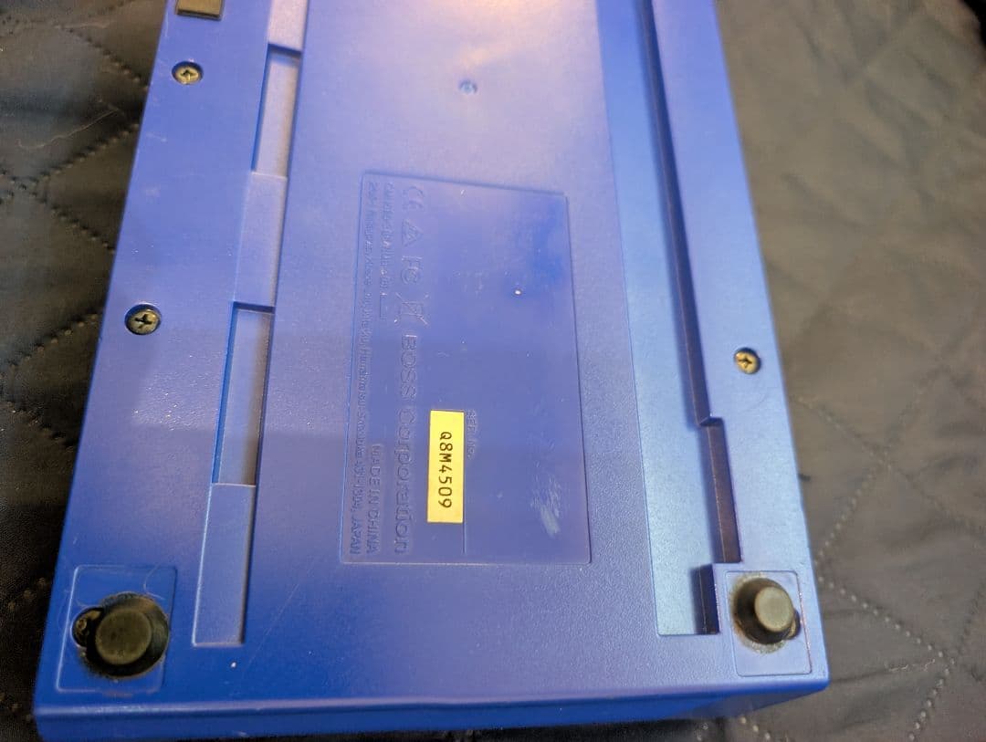 BOSS GTー1と教科書セット