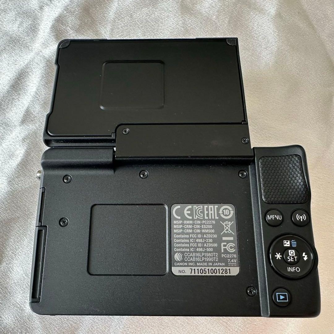 Canon EOS M100 ミラーレスカメラ 充電器　バッテリー　SDカード
