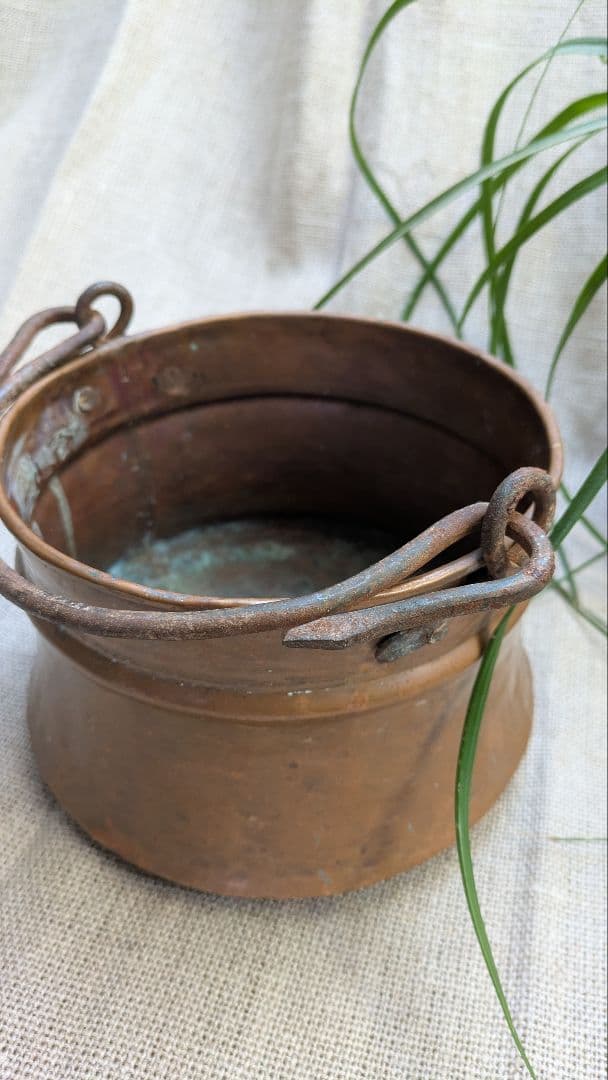 フランスアンティーク 銅製 吊り下げ鍋 ポットカバー 鉢カバーに。h-25