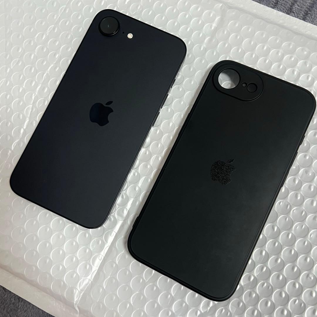 Apple iPhone16 e ブラック