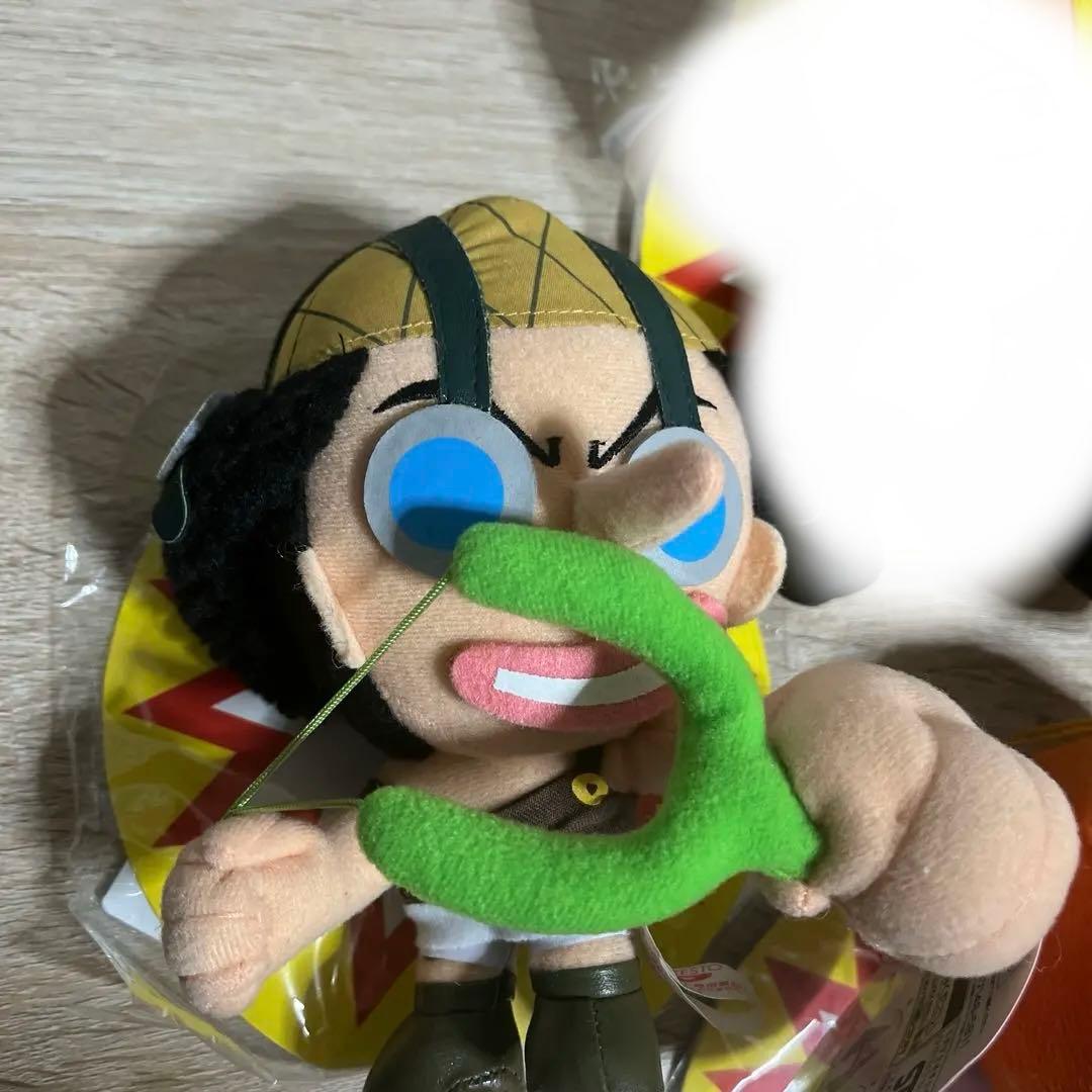 ワンピース　ONE PIECEとびだせ！麦わら海賊団ぬいぐるみ 4体セット