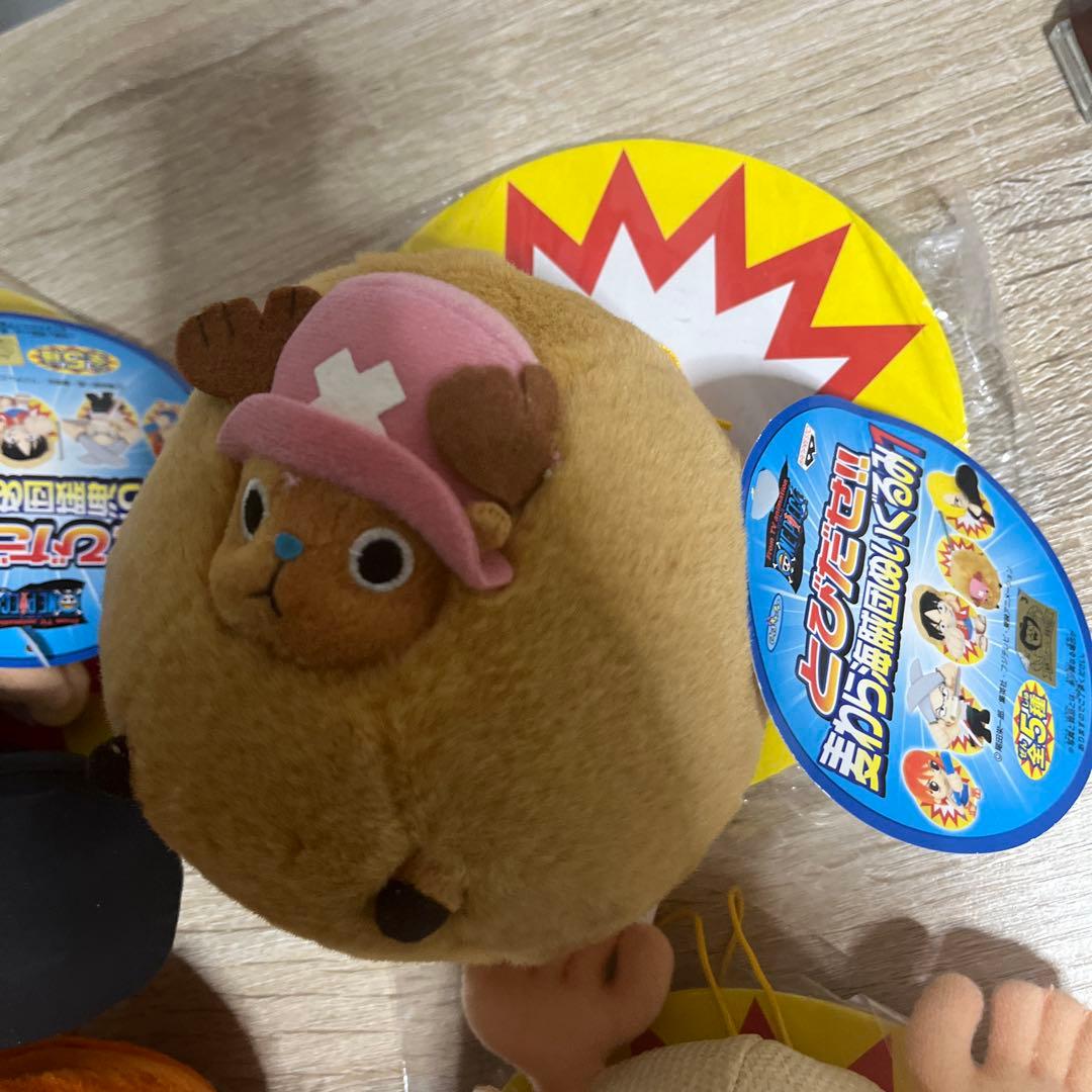 ワンピース　ONE PIECEとびだせ！麦わら海賊団ぬいぐるみ 4体セット