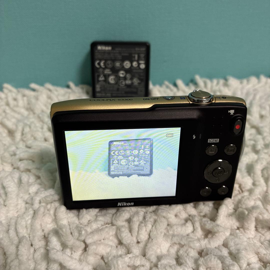 Nikon COOLPIX S3300 付属品多数有りSD8GB付 動作確認済