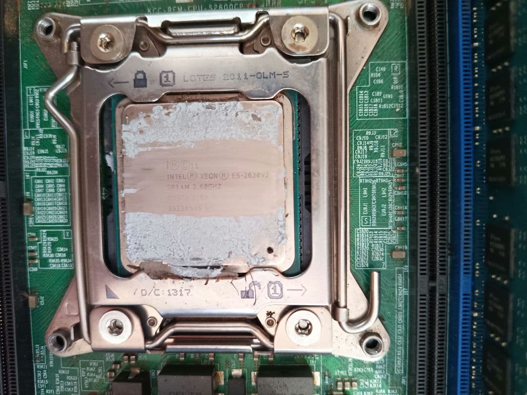 Intel S2600CP + CPU + メモリ