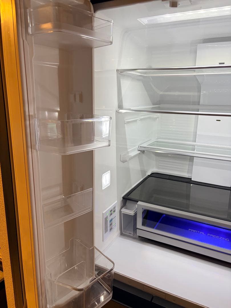 Panasonic 冷蔵庫6ドア NR-F55WX1-H 2024年製 中古品