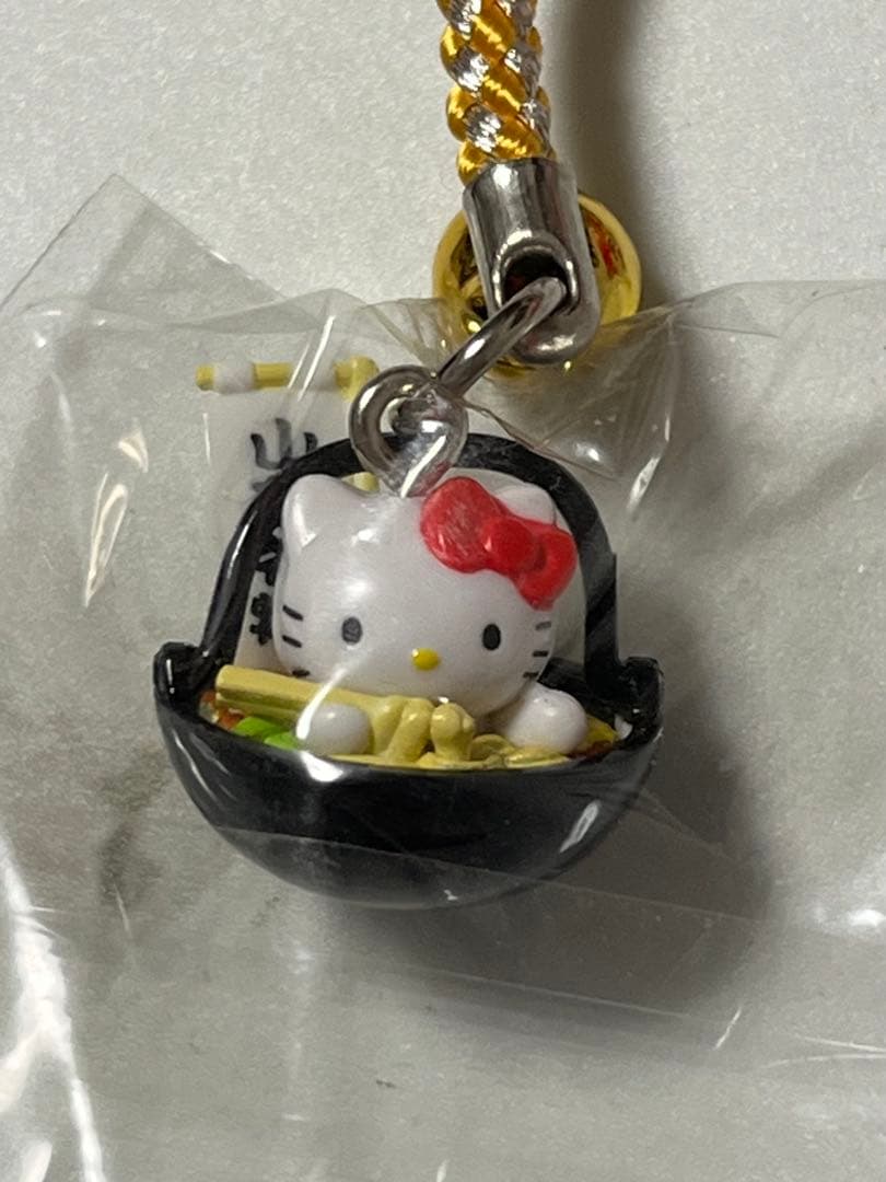 ご当地キティ　根付けストラップ　埼玉限定　横浜限定　山梨限定　栃木限定