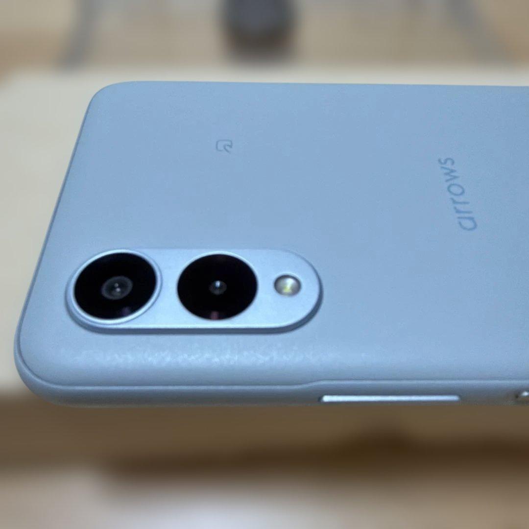 【美品】Arrows we2 M07 64GB ライトブルー