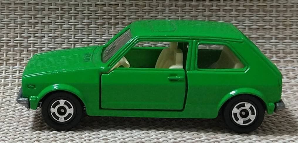 トミカ青箱F5-2-7 VWゴルフGLE 一般輸出 日本製 当時物 入手難易度C