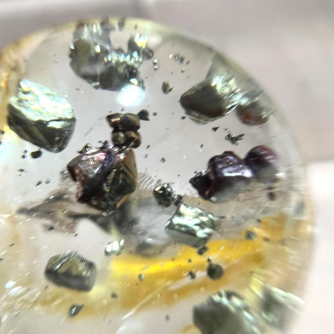 超レア　ライモナイト共生パープルパイライトインクォーツ　スフィア　オーロラ