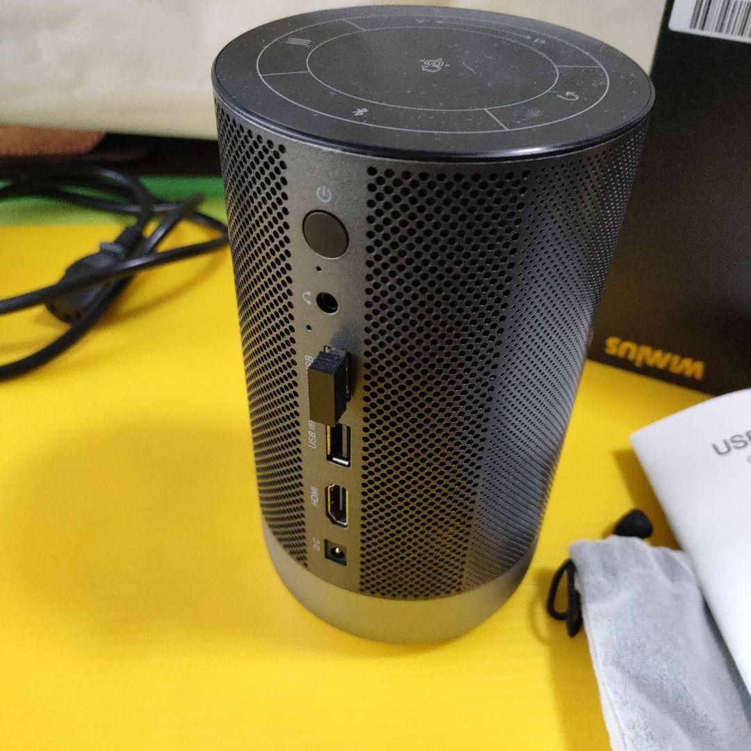 ＷiＭiＵS Q1 プロジェクター 本体 中古