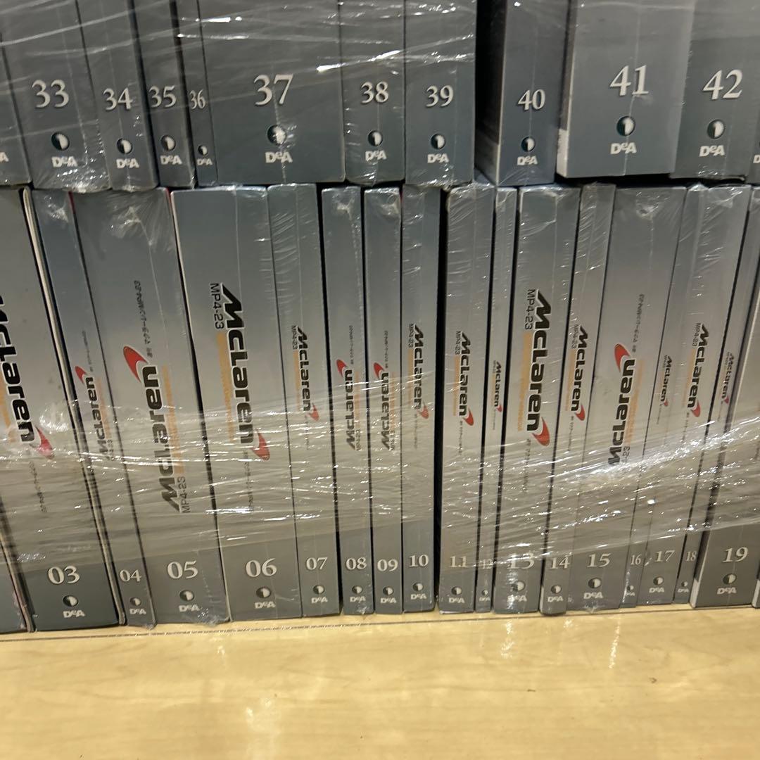 デアゴスティーニ　週刊 マクラーレン MP4-23 模型　ほぼ全巻