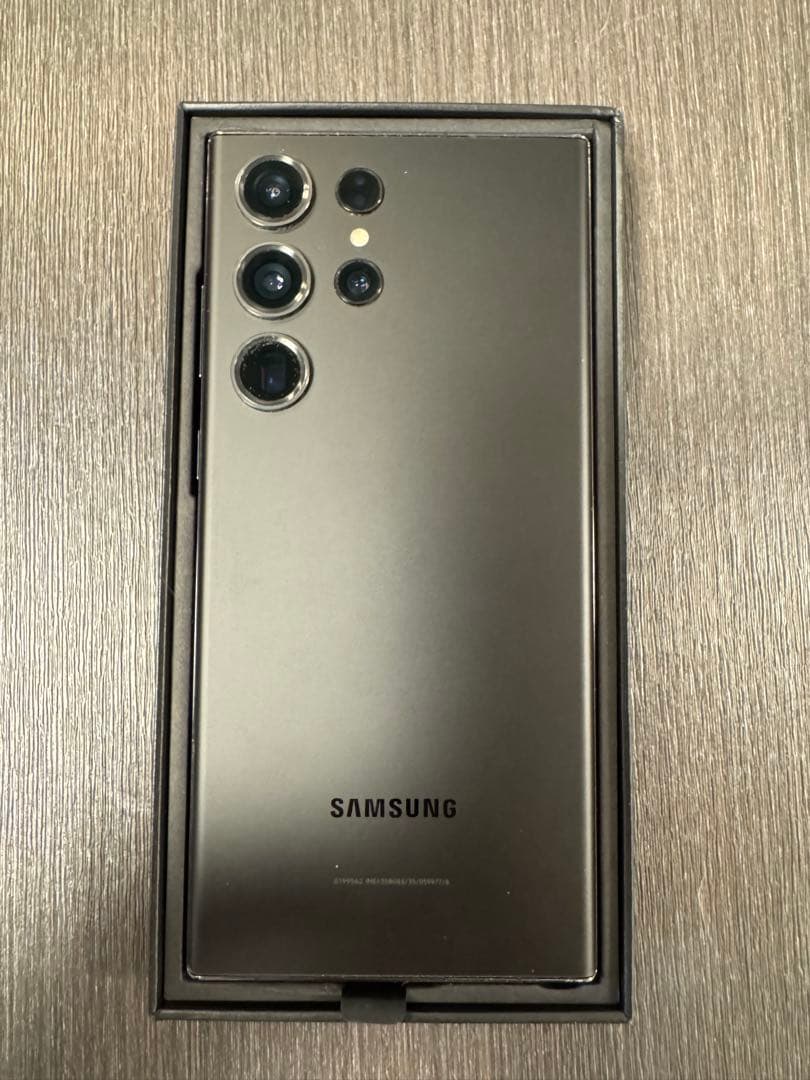 Samsung Galaxy S23 Ultra 256GB 韓国版SIMフリー
