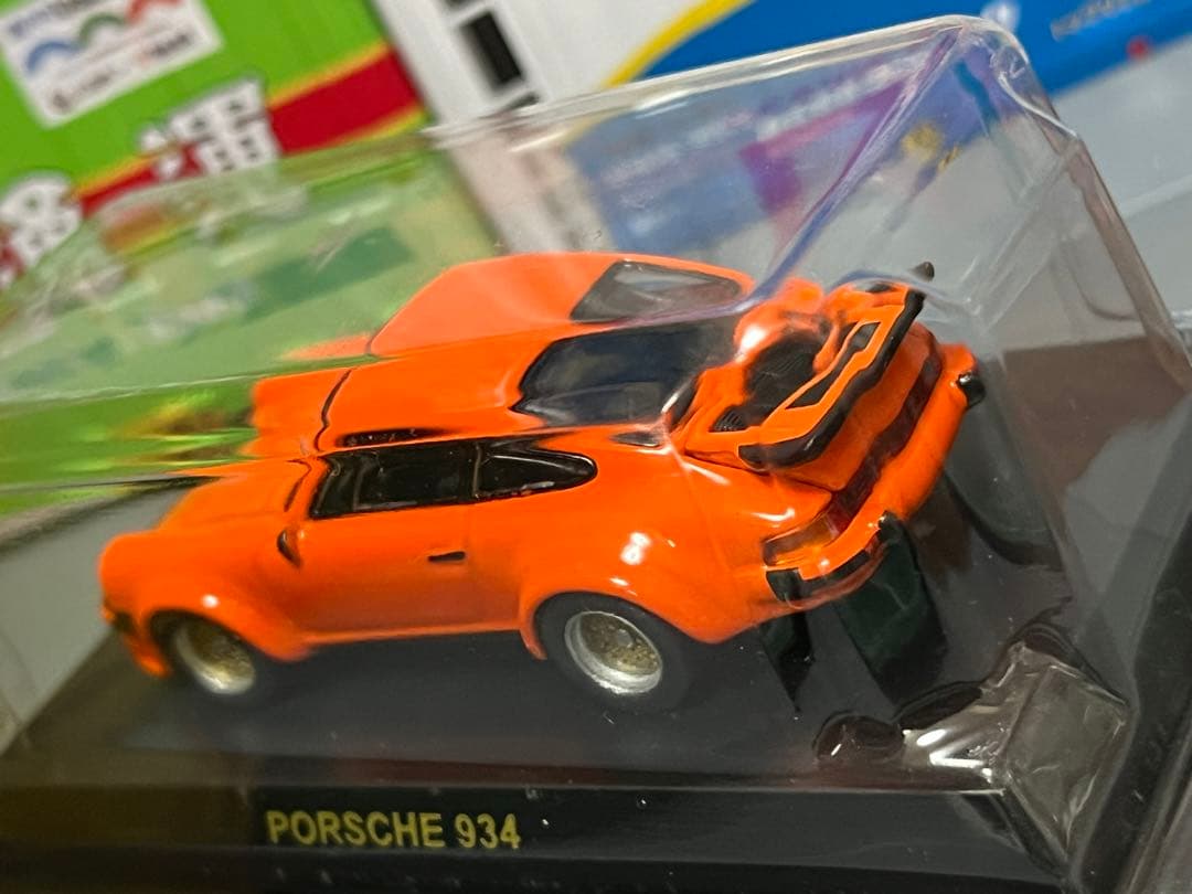 ★京商 1/64 ベンツ 190E EVOLUTION Ⅱ ポルシェ 934