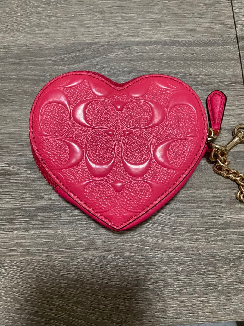 COACH ハート型チェーン付きケース カードケース ミニポーチ