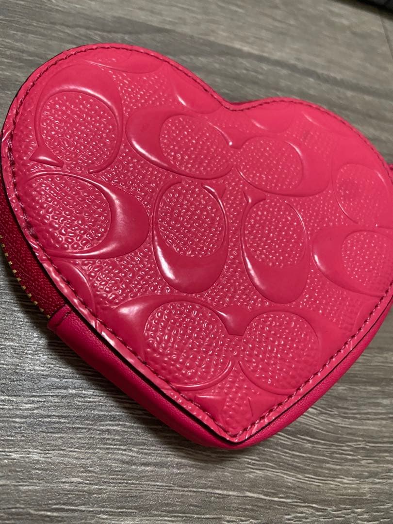 COACH ハート型チェーン付きケース カードケース ミニポーチ