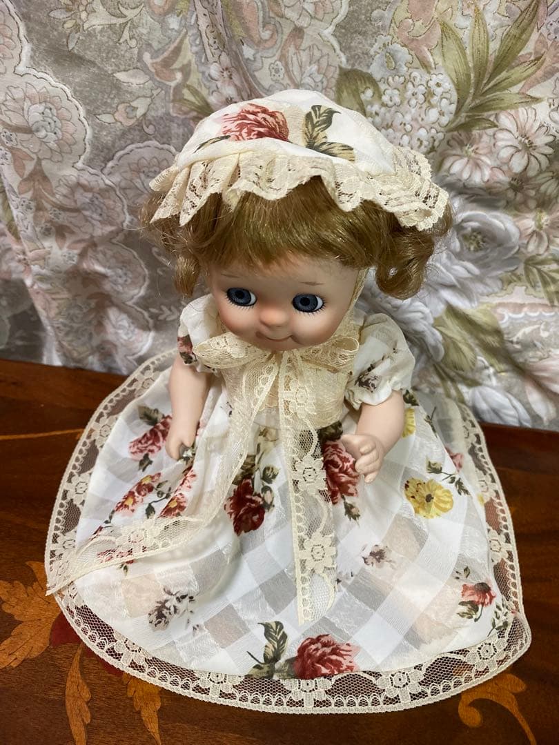 PATRICIA LOVELESS 　グーグリー　ドール　ビスクドール