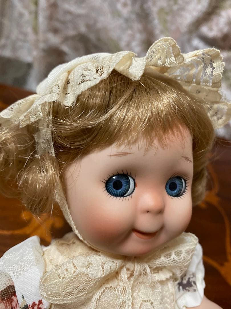 PATRICIA LOVELESS 　グーグリー　ドール　ビスクドール