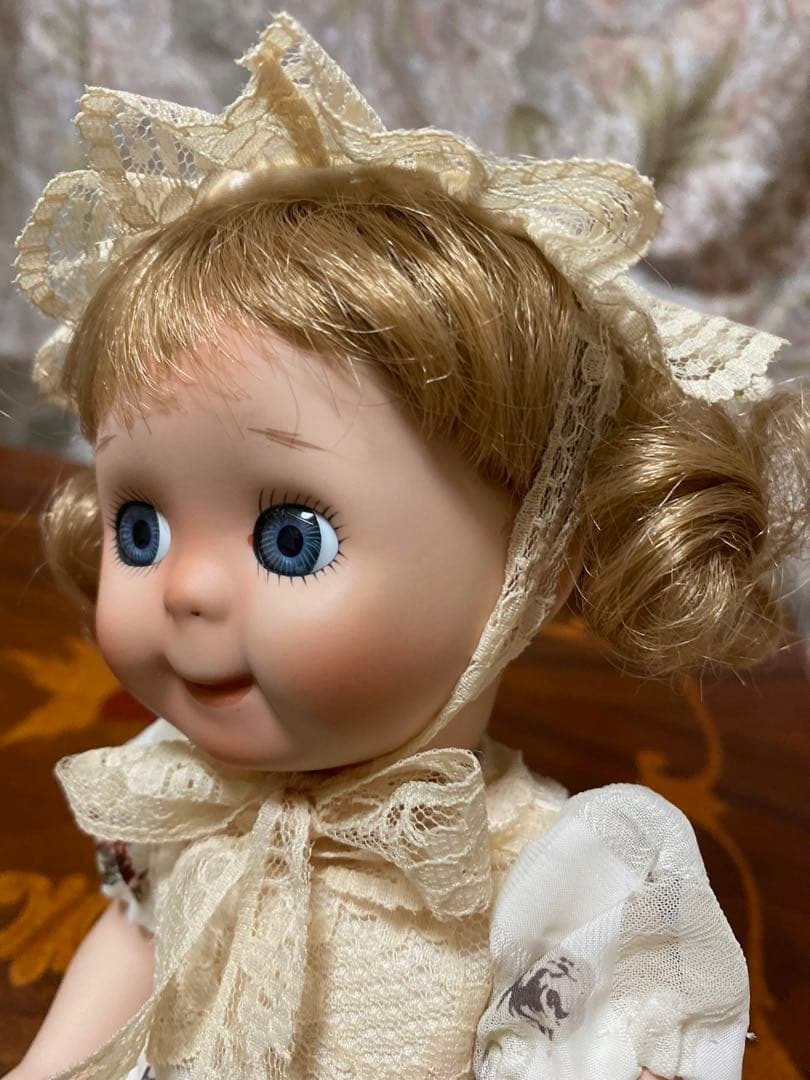 PATRICIA LOVELESS 　グーグリー　ドール　ビスクドール