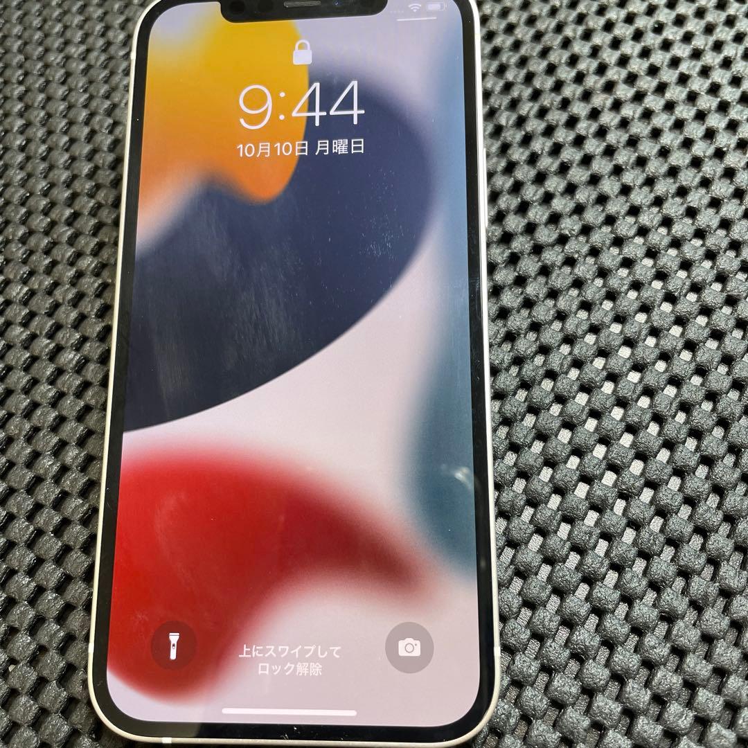 バッテリー100% 未使用に近いiPhone12 64GB