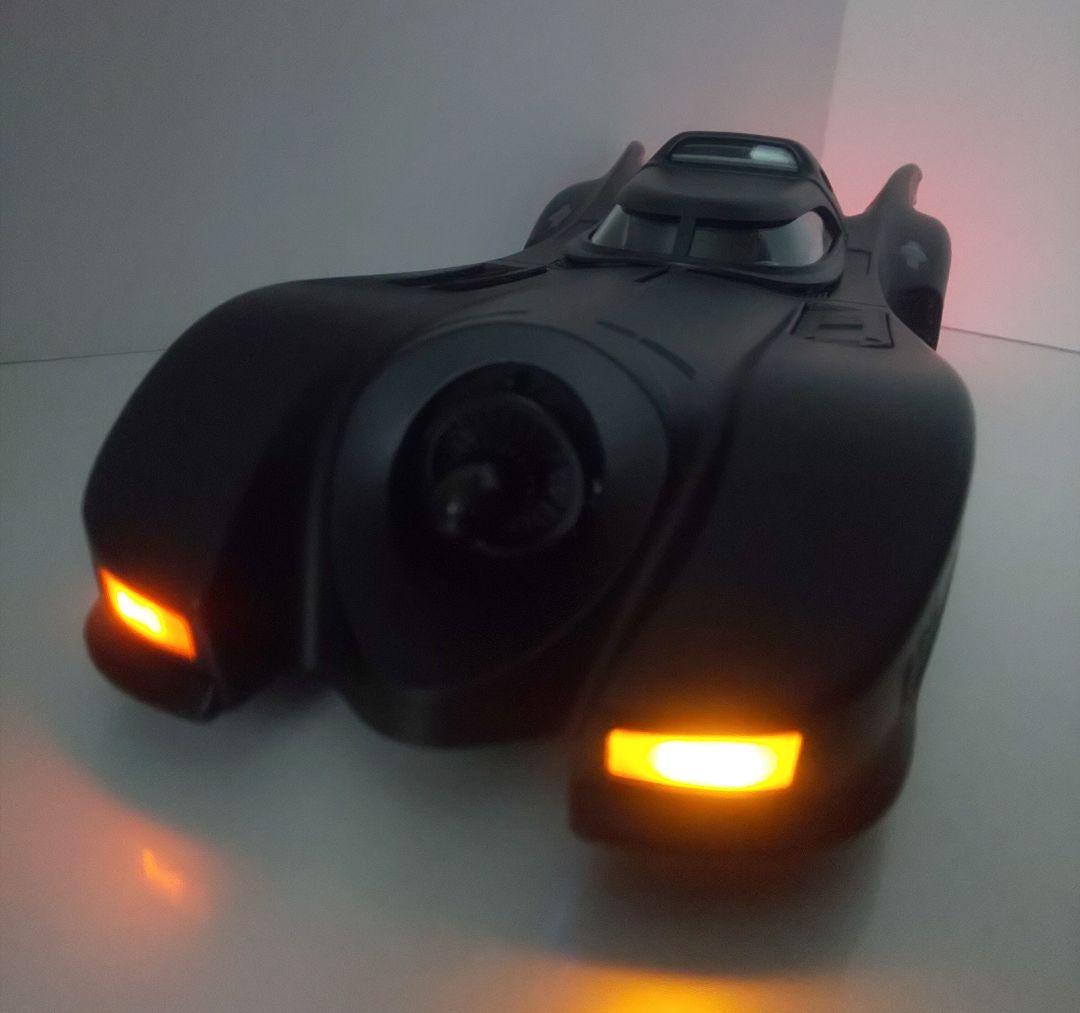 〓1/18スケール〓バットモービルとスパイダーマン〓金属製ダイキャストモデルカー