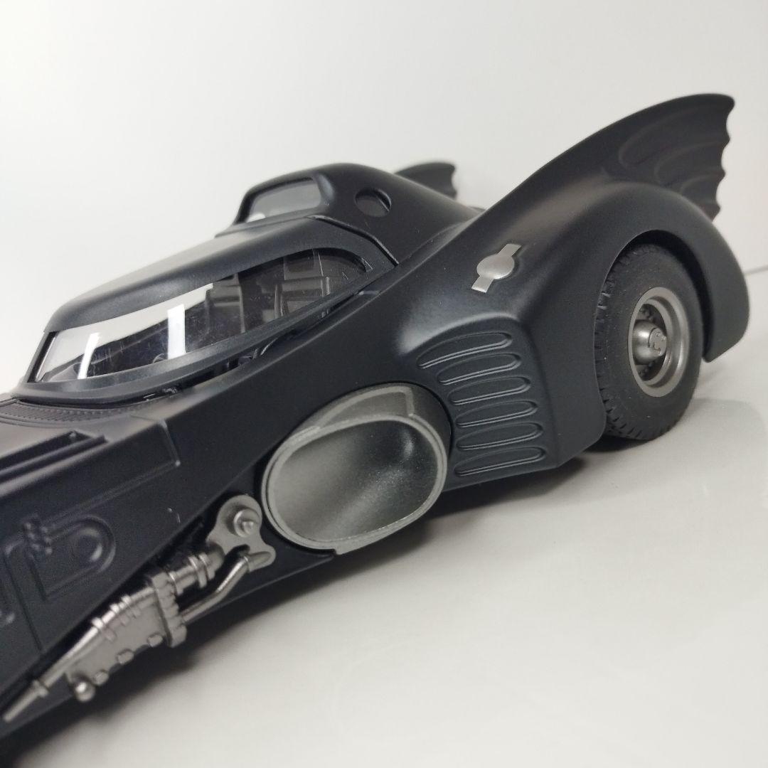 〓1/18スケール〓バットモービルとスパイダーマン〓金属製ダイキャストモデルカー