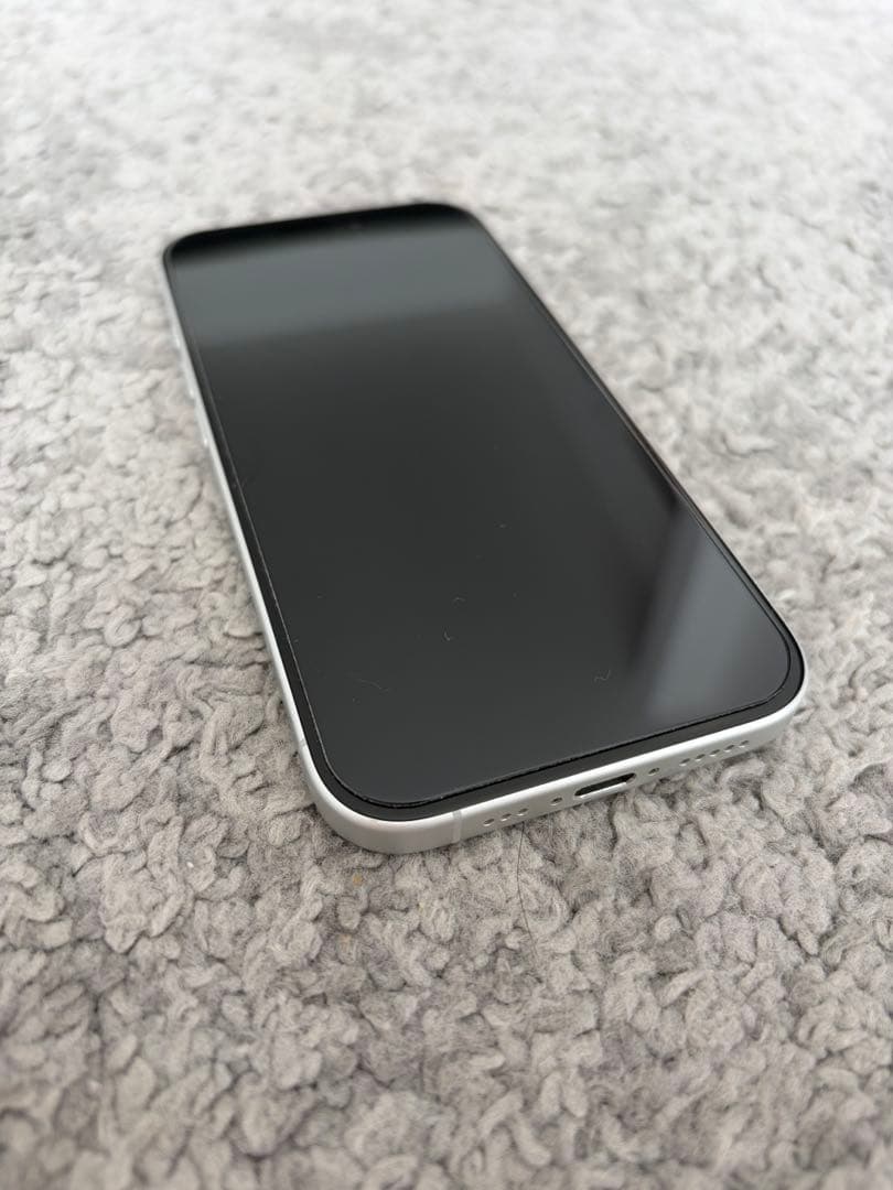 Apple iPhone16本体 ホワイト