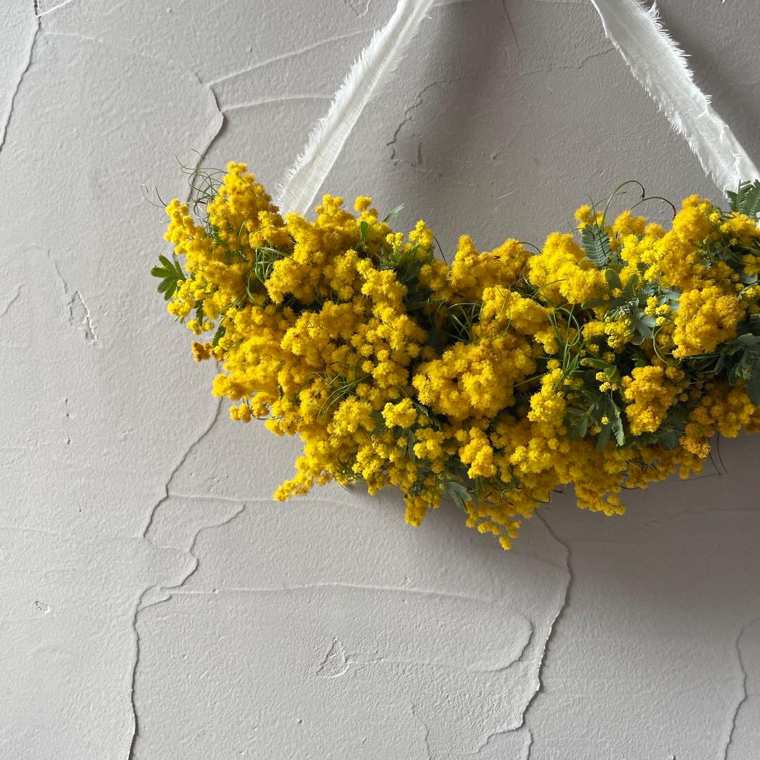 9.ミモザリボンリース