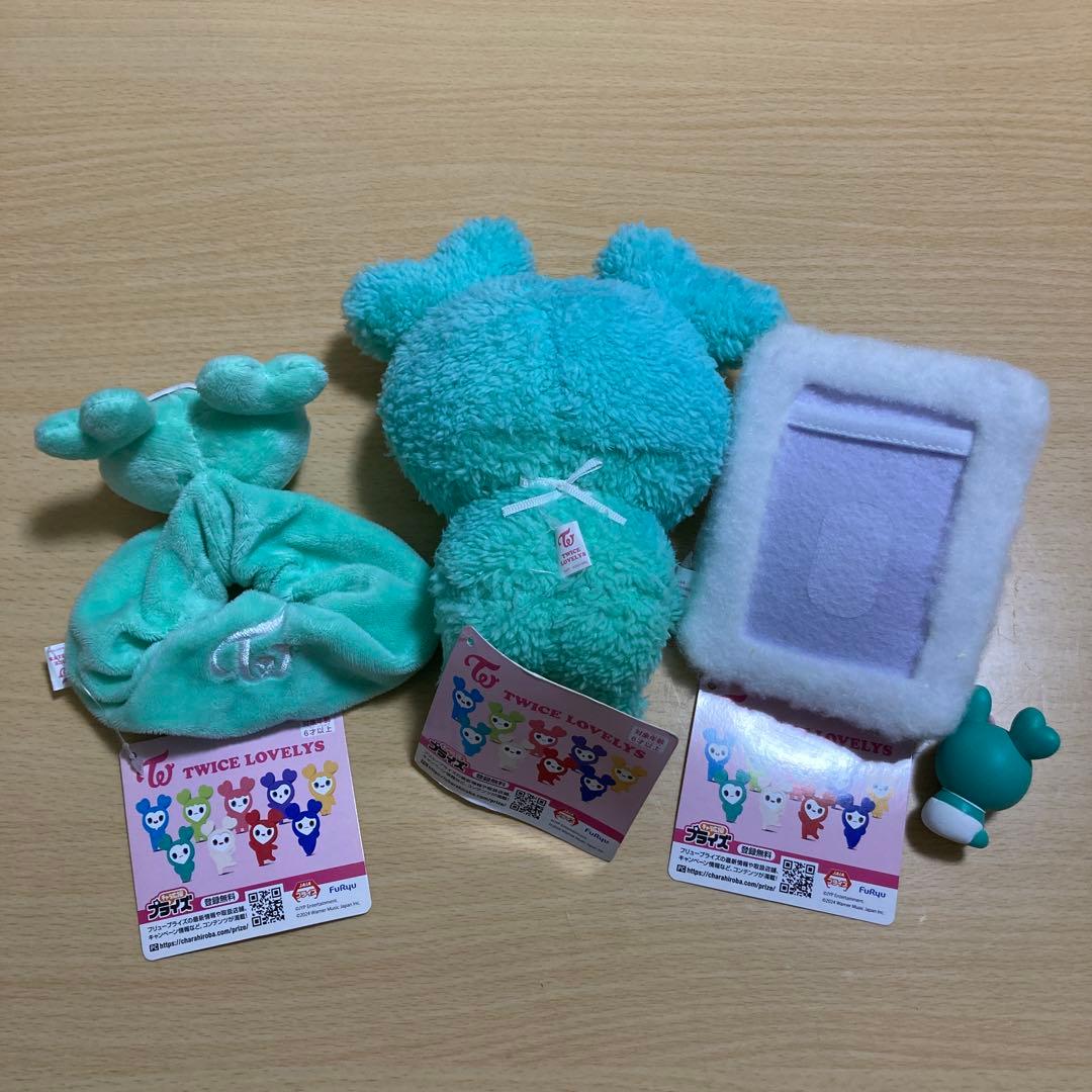 twiceミナ　ぬいぐるみ.シュシュ.パスケースセット