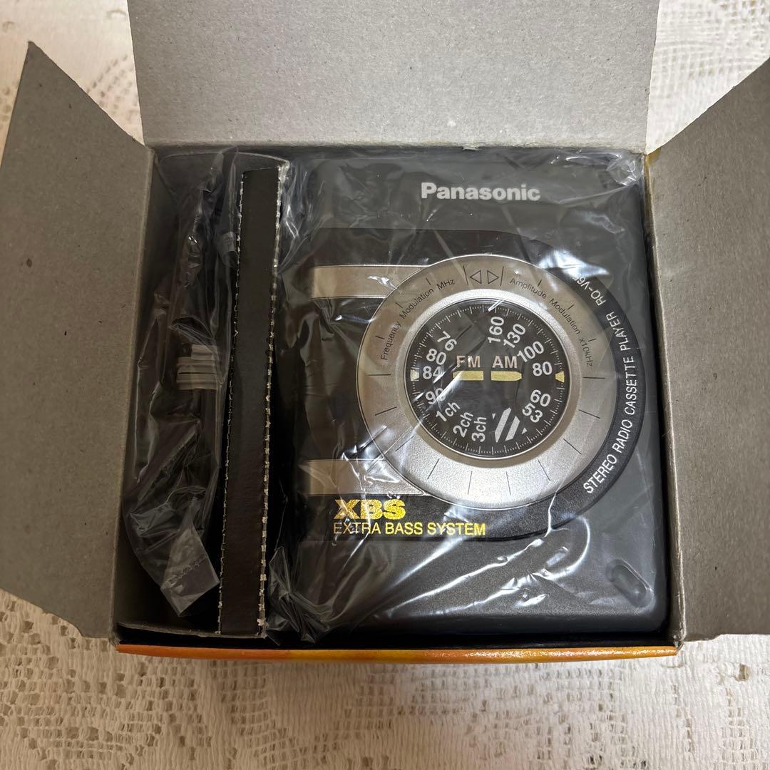 【未使用品】Panasonic ラジオ付きカセット プレーヤー RQ-V65-K