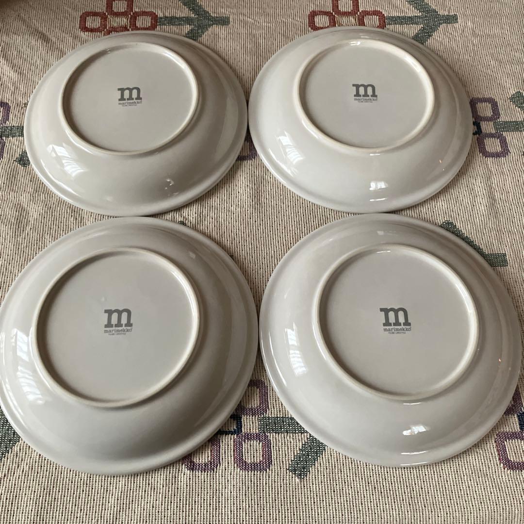マリメッコ　プレート　4枚