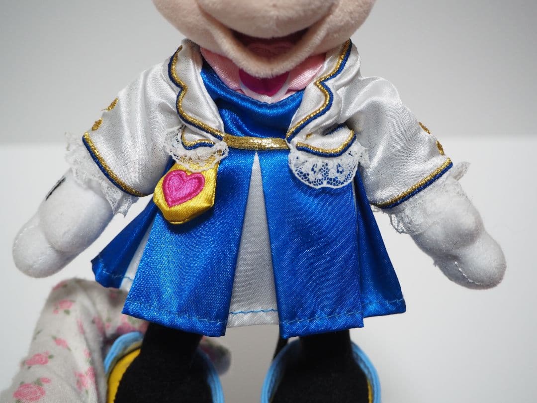 ミニー ぬいぐるみ　ポージープラッシー　ロマンス　トゥーンタウン　パルパルーザ