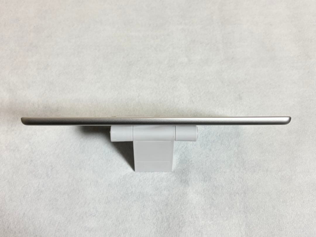 iPad 第6世代 32GB Wi-Fi シルバー バッテリー95% 箱あり美品