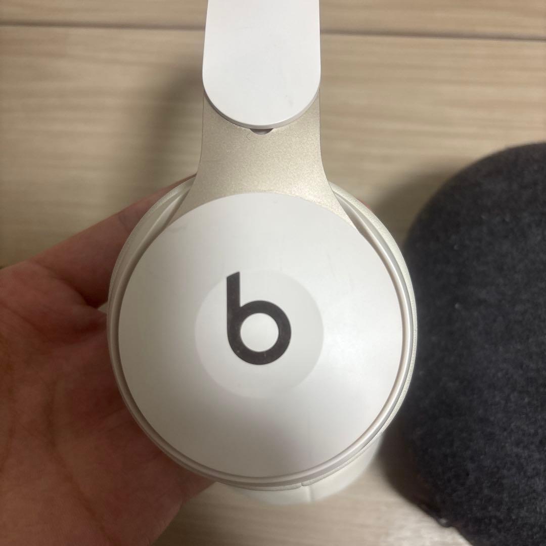 Beats Solo pro ワイヤレスヘッドホン