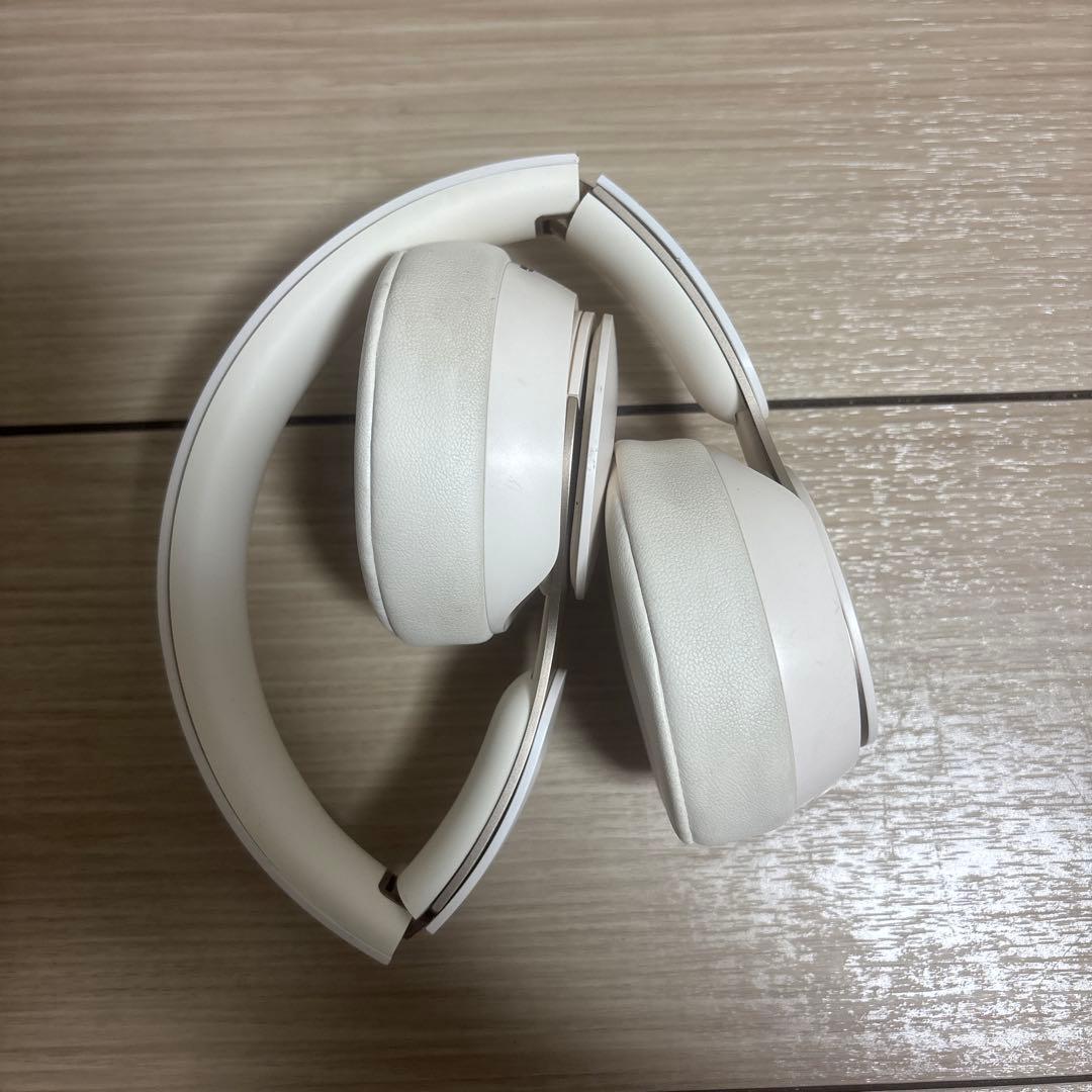 Beats Solo pro ワイヤレスヘッドホン