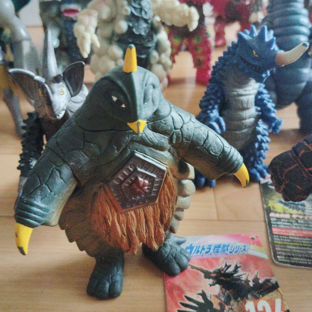 24体セット販売 ウルトラ怪獣 まとめ売り 当時物ソフビ 円谷プロ BANDAI