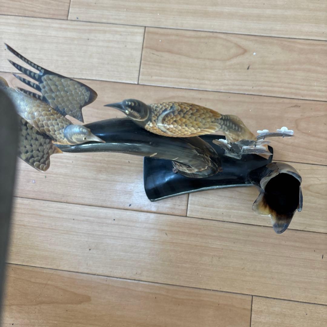 水牛角工芸　鳥彫刻　置物