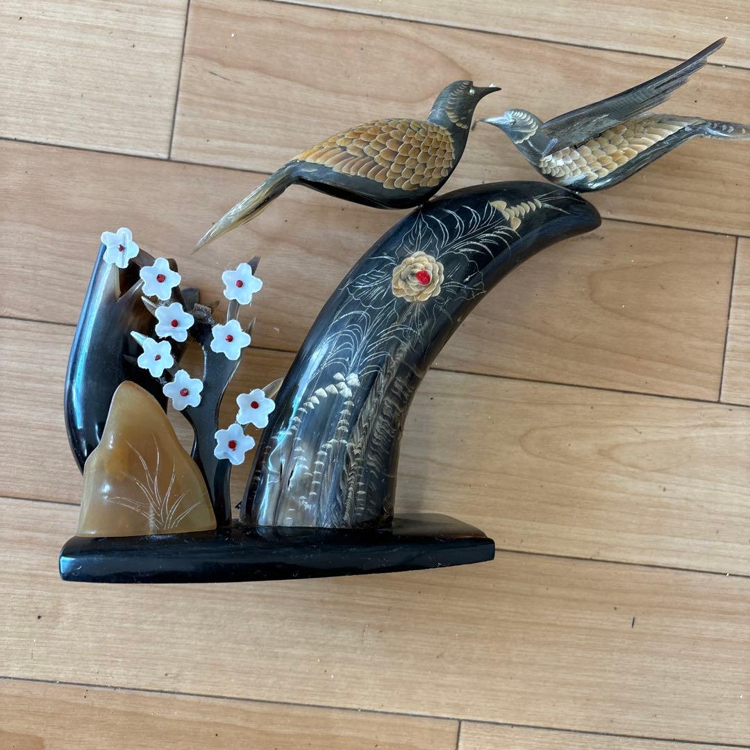 水牛角工芸　鳥彫刻　置物