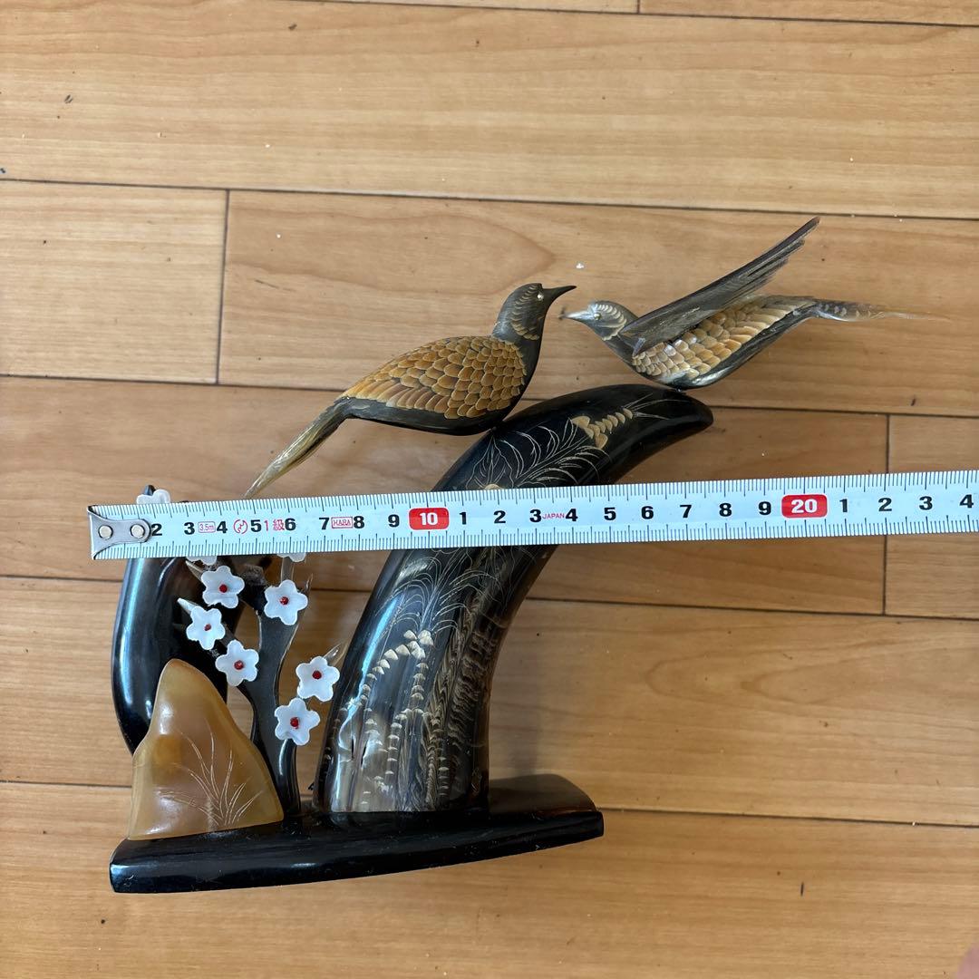 水牛角工芸　鳥彫刻　置物