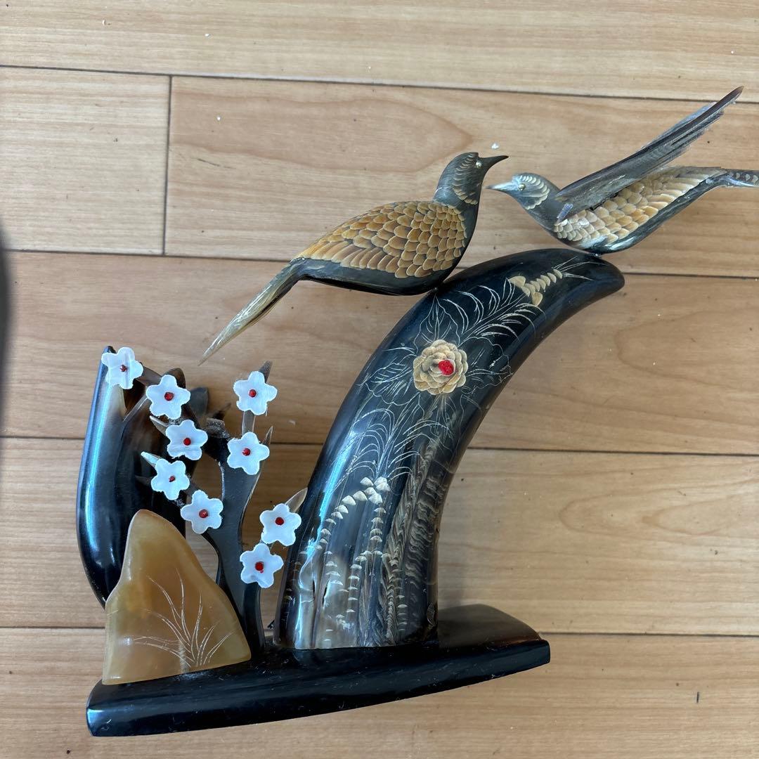 水牛角工芸　鳥彫刻　置物
