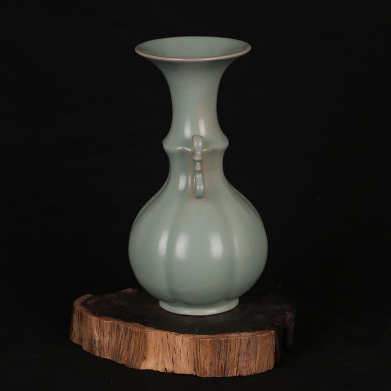 北宋汝窯青釉瓜稜双耳瓶  景徳鎮 陶磁器 装飾品 工芸品 美術品 置物