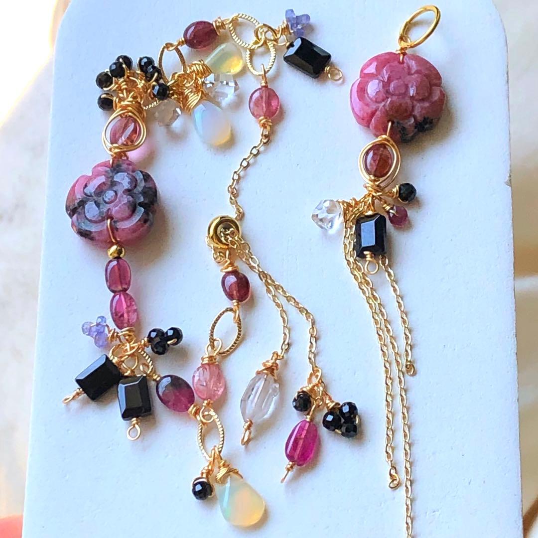 天然石④⑥ダブルフラワーカメリアカービングのピアス・トップ・ブレス14kgf