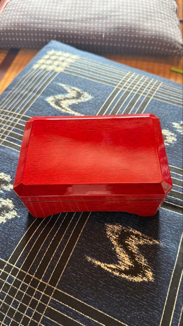 【FLKA様】　【4個セット】赤い漆器 重箱 蓋付き（鰻の長焼用）新品•未使用