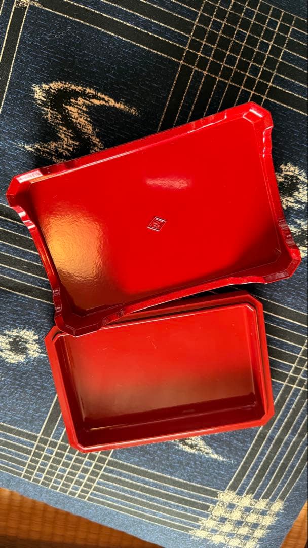 【FLKA様】　【4個セット】赤い漆器 重箱 蓋付き（鰻の長焼用）新品•未使用
